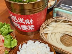 -黔有有贵州酸汤夺夺粉火锅(五味十字店)