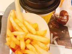 -麦当劳(华融店)