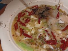-江渔儿酸菜鱼专门店(明珠广场店)