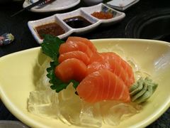 三文鱼刺身-虎焱炭火烧肉
