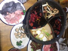四喜鸳鸯锅底-白乐天毛肚火锅馆(南滨路店)