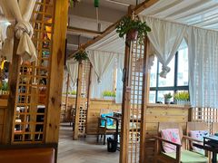 -六福烧烤酒馆(秦隆步行街店)