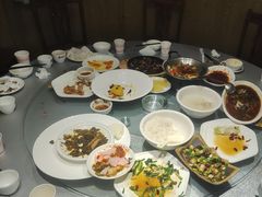 -宣威山野人家·传统云南菜(呈贡店)