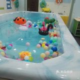 闲来带宝宝体验游泳乐趣