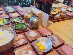 -银米·云南传统过桥米线(双廊黑金冠店)