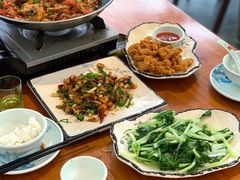 -梁姐啤酒鱼(兴坪古镇店)