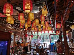 大堂-东来菜馆•手抓海鲜家常菜•海鲜锅贴(鸽子窝店)