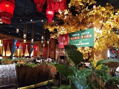 -老滇山寨•云南特色菜•地方菜•民族风情歌舞表演(金碧店)