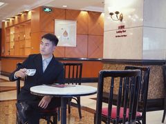 -深圳富苑皇冠假日套房酒店