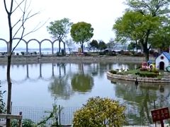 -鹅湖玫瑰文化园
