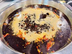 牛油全红锅-三江汇火锅店(保全街店)