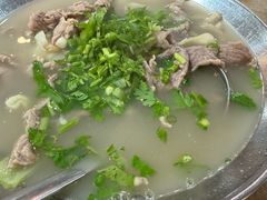 -杨三孃跷脚牛肉(美洲花园店)
