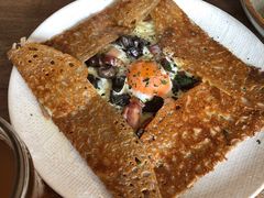 鸡蛋蘑菇熏肉荞麦可丽饼-RAC BAR(安福路店)