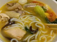 -蒙自源米线大王(花园城商场店)