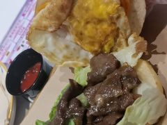 招牌秘制现烤鸡腿堡-必胜客(SM城市广场店)
