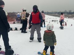 -华彬猛犸滑雪场