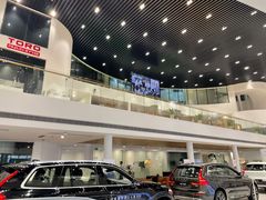 -杭州中沃沃尔沃4S店(滨江区店)