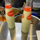 再搭配他们家的豆花或者豆奶,酣畅淋漓!