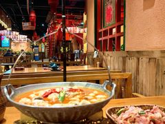 -老滇山寨•云南特色菜•地方菜•民族风情歌舞表演(金碧店)