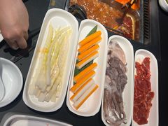 -海底捞火锅智慧餐厅(中骏世界城店)