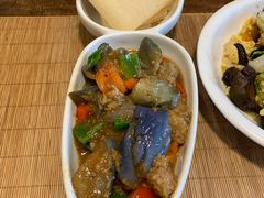 芋奶地三鲜包皮饼-五观堂素食(新华路店)