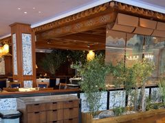 -八府香鸭·啫啫煲(华山路店)