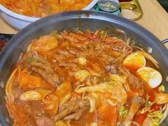 -火鸡爪东大门猎奇炒年糕