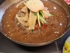 -许哥东北烧烤·铁丳烤串·宫后夹肉(繁花中心店)