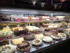 -The Cheesecake Factory(baldwin avenue)