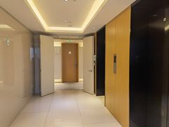 -全季酒店(上海青浦吾悦广场淀山湖大道店)