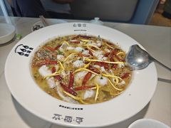 -渔语鱼酸菜鱼新川菜(来福士店)
