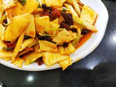 -瑞杰烧烤店·24小时营业(山东路店)