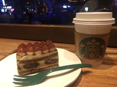 -星巴克臻选(南京艾尚天地店)