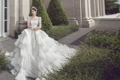 -派丽莫Pellimo原创设计婚纱品牌