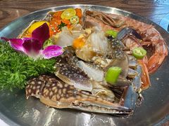 -明洞阿姨·韩式酱蟹烤肉·创意料理(三元桥店)