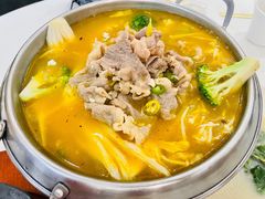 酸汤肥牛-至潮餐厅精致粤菜·活鲈鱼·走地鸡(珠江新城店)