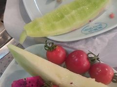 -金滏山·烤肉海鲜火锅自助(襄阳万达店)