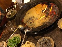 -星鸿社重庆老火锅(燃灯寺分店)