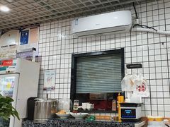 -八两八金·莱芜特色炒鸡(市南漳浦路店)