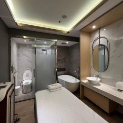 -香港倾城国际·美容美体中心