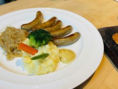 -LENBACH兰巴赫西餐啤酒坊(大连东港店)
