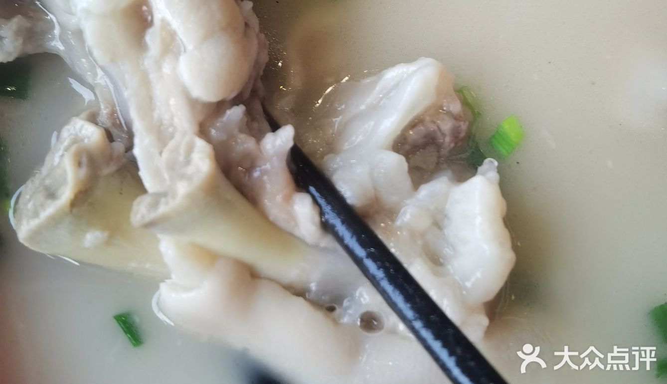 藏在春熙路的正宗老妈蹄花