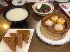 带子烧卖皇拼笋尖鲜虾饺-中国大酒店·食街