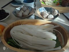 -左庭右院鲜牛肉火锅(浦江欢乐颂店)