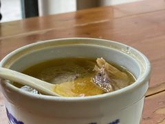 墨鱼炖鸡-玉滋補
