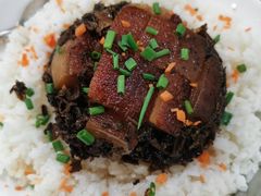 梅干菜烧肉盖饭-丁大兴(鲁迅故里店)