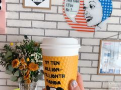 -熊猫一间店欧式奶茶铺