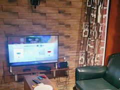 -玩坞轰趴馆·户外团建聚会主题生日派对馆(世豪广场店)