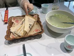 -乔家小院•非遗驴肉•本地小海鲜(滨河路店)