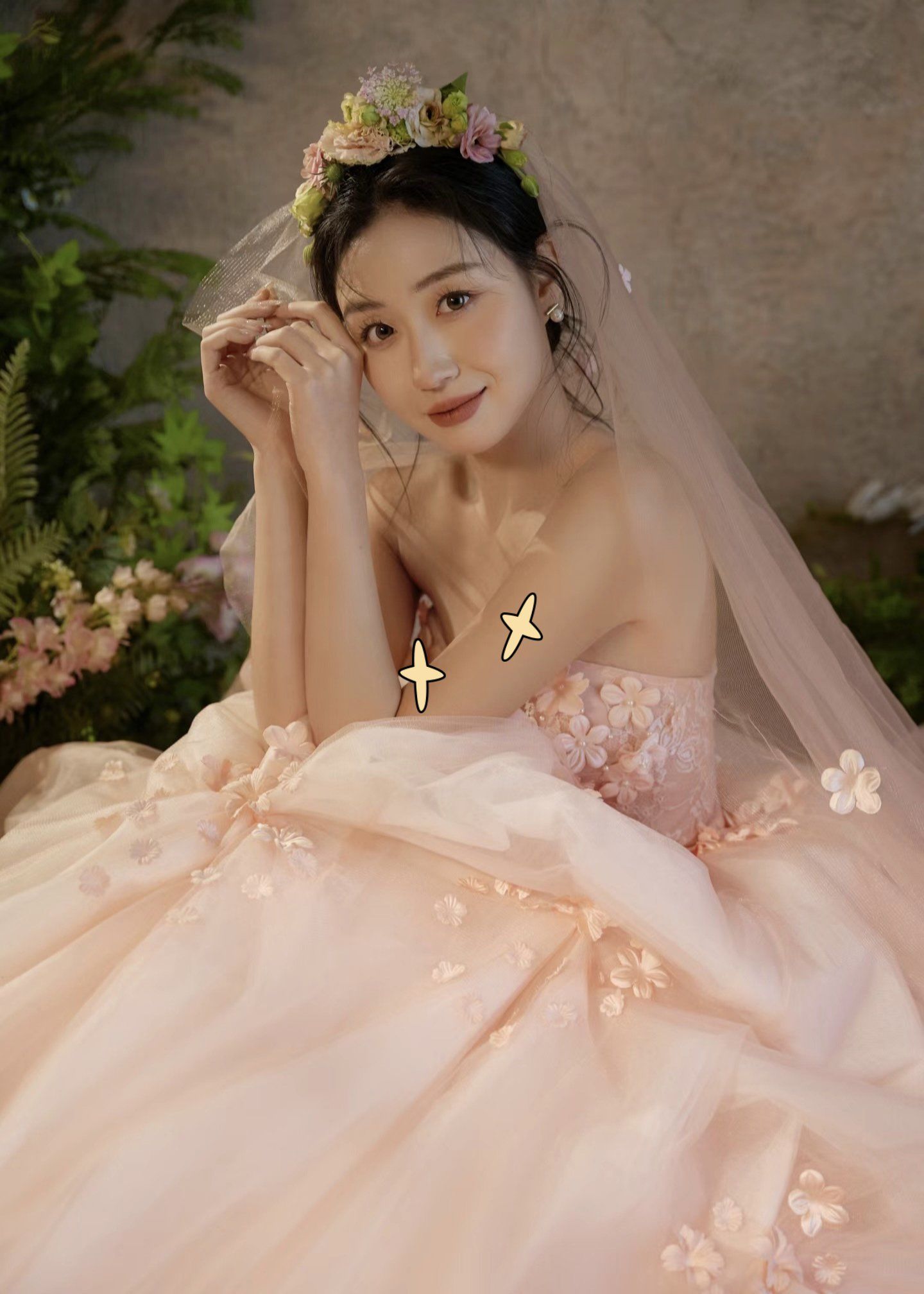 闺蜜破防‼️肇庆花房婚纱照🌸美到被问疯
